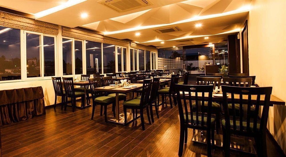 J Hotel Port Blair Dış mekan fotoğraf